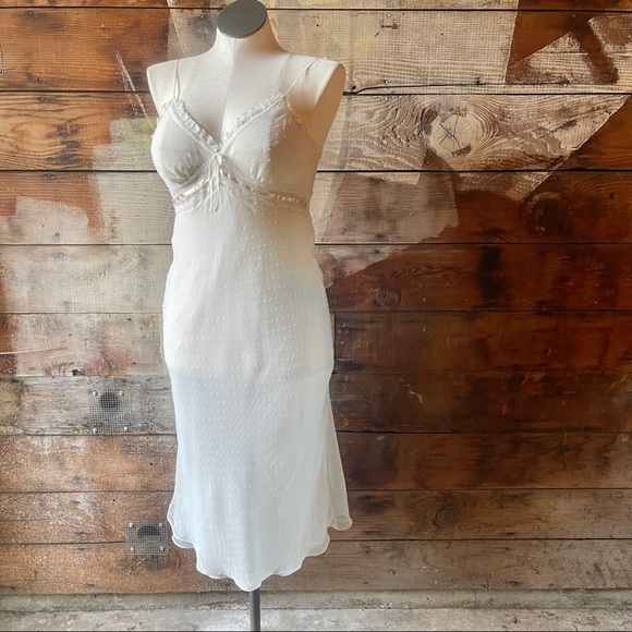 Vintage 90s Morgan Taylor Intimate Polka Dot Slip